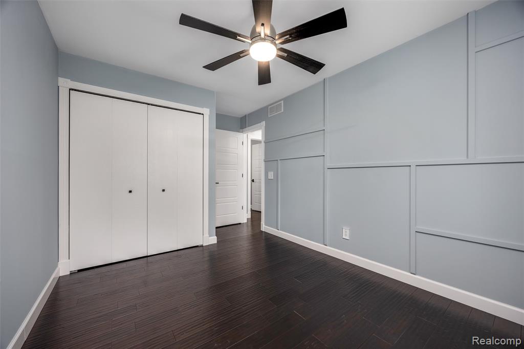 3600 Woodview Avenue, West Bloomfield, MI 48324 — Photo 15