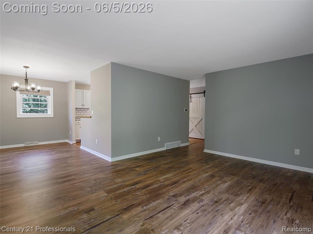 4921 Huron Drive, Clarkston, MI 48348 — Photo 4