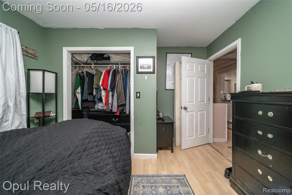 21001 Parker Street, Farmington, MI 48336 — Photo 12