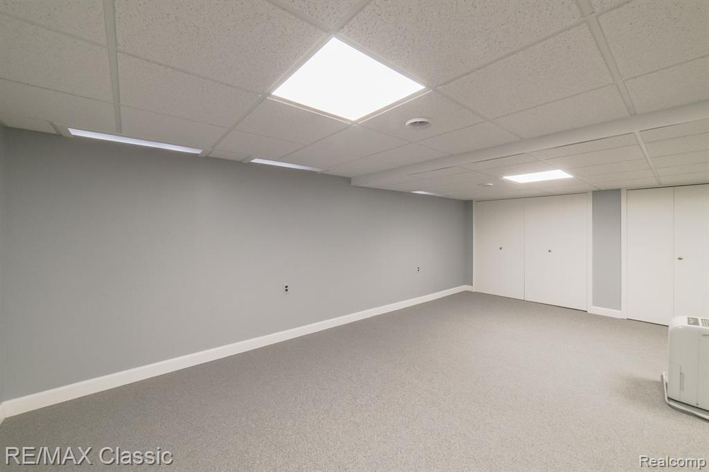 1587 Three Lakes Drive, Troy, MI 48085 — Photo 46