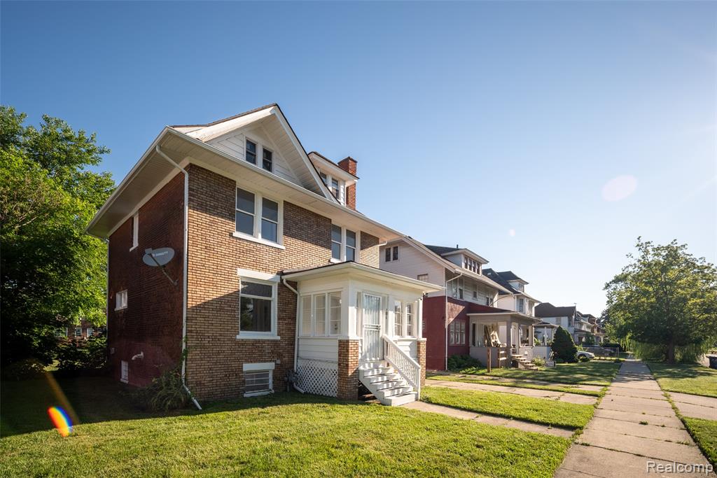 708 Webb Street, Detroit, MI 48202 — Photo 32
