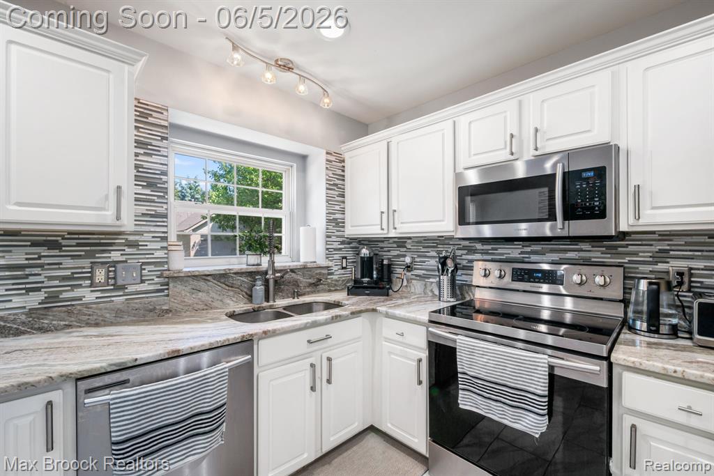41222 Bermuda Drive, Sterling Heights, MI 48314 — Photo 9