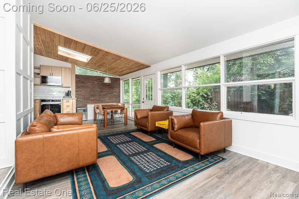 23540 Majestic, Oak Park, MI 48237 — Photo 5