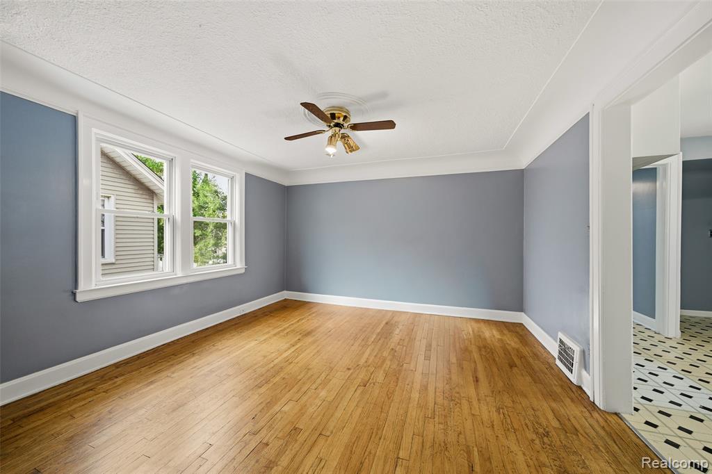 686 Princeton Road, Berkley, MI, 48072