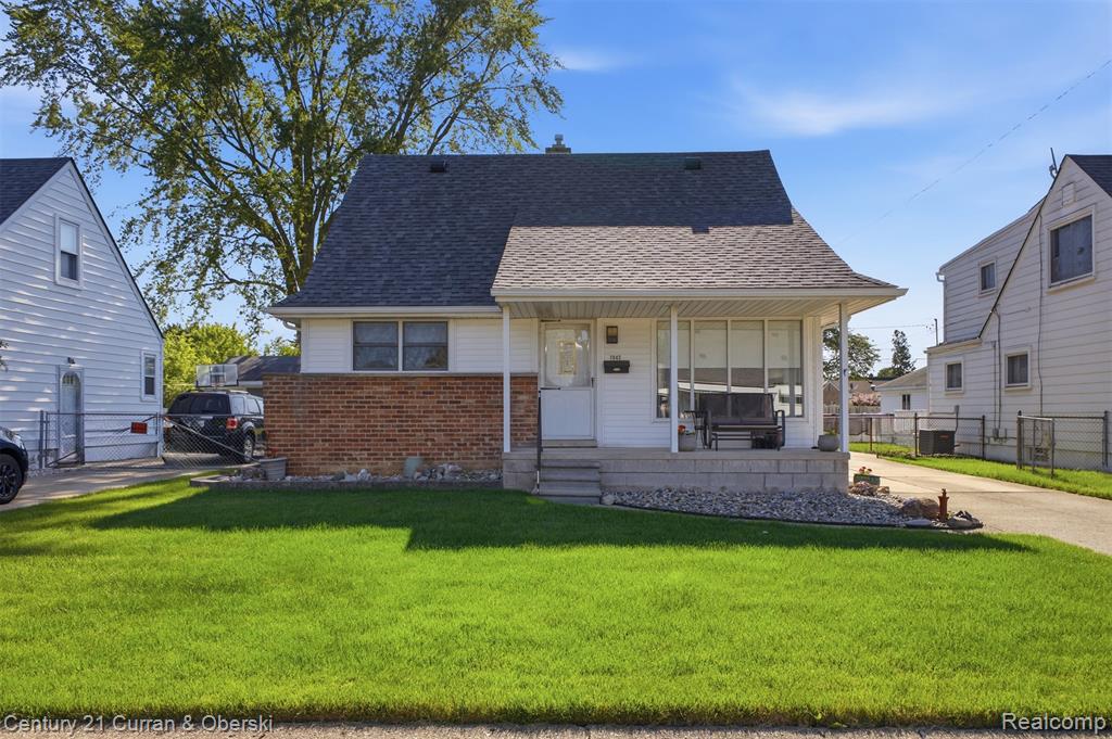 7042 Gilman Street, Garden City, MI — Photo 3