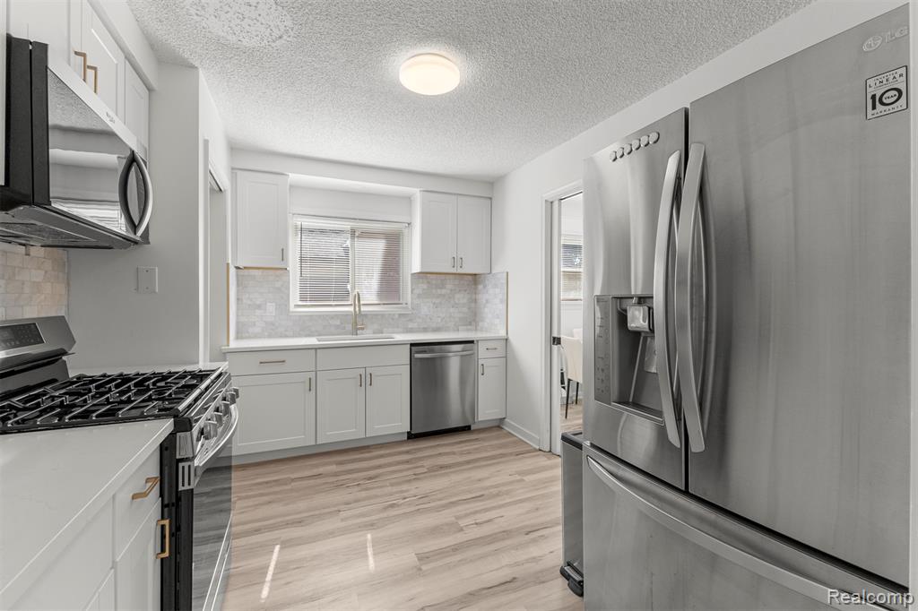 7316 Drexel Street, Dearborn Heights, MI 48127 — Photo 15
