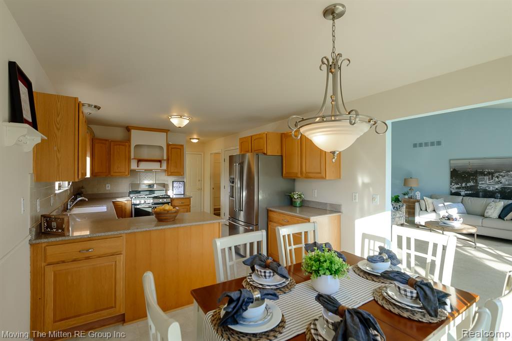47663 Belmont Drive, Belleville, MI 48111 — Photo 8