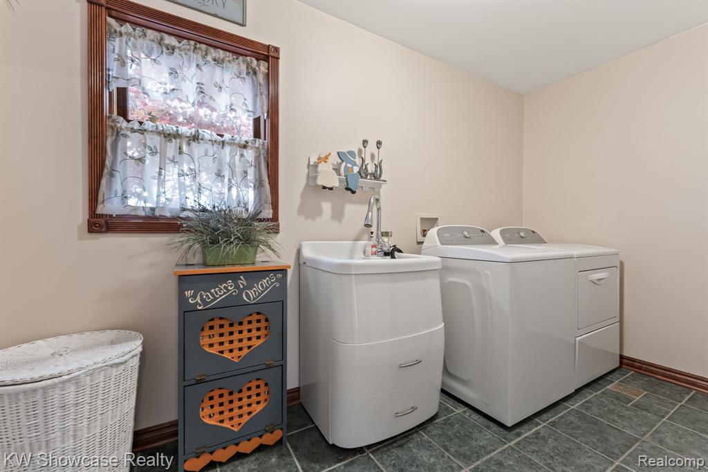 6476 Andersonville Road, Waterford, MI 48329 — Photo 48