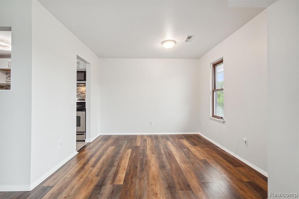 32013 W 12 MILE Road, 306, Farmington Hills, MI 48334 — Photo 11