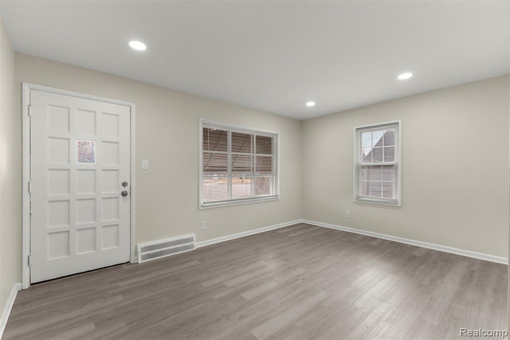 7534 Pelham Road, Taylor, MI — Photo 3
