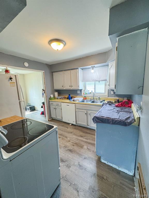 8145 LOZIER Avenue, Warren, MI 48089 — Photo 5