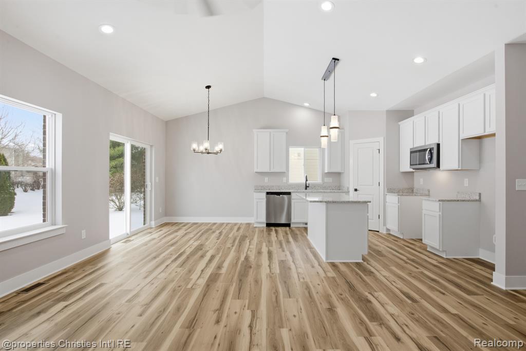 23150 Waterview Drive, New Boston, MI 48164 — Photo 8