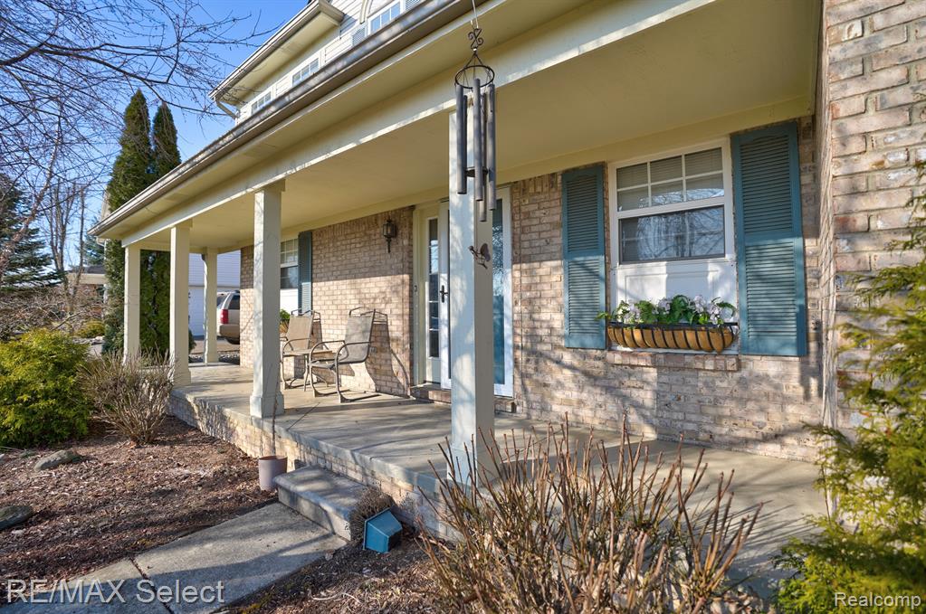 8056 LARK Lane, Grand Blanc, MI 48439 — Photo 11
