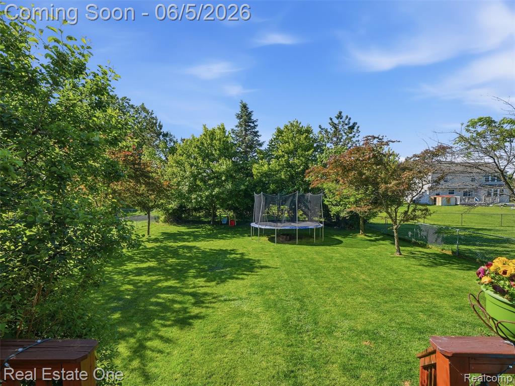 7794 Paint Creek Drive, Ypsilanti, MI 48197 — Photo 31