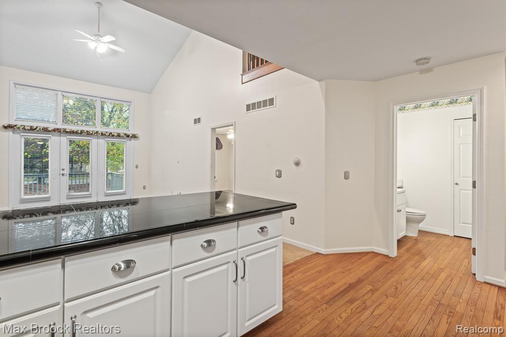 55222 BOARDWALK Drive, Shelby Twp, MI 48316 — Photo 7