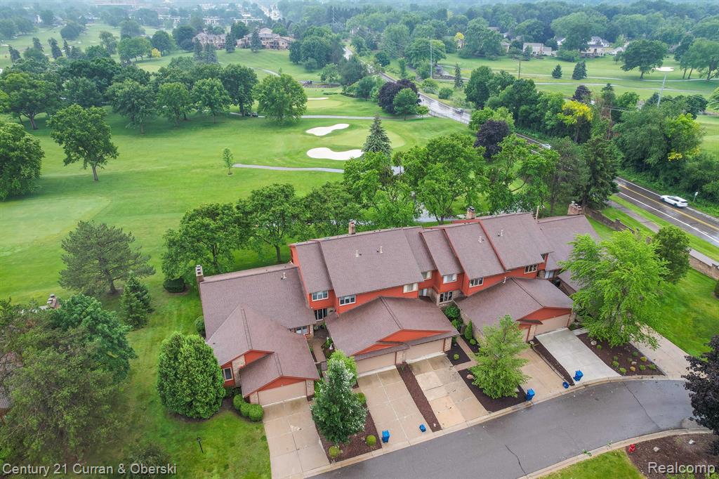 866 GREENVIEW Court, 6, Rochester Hills, MI 48307 — Photo 11