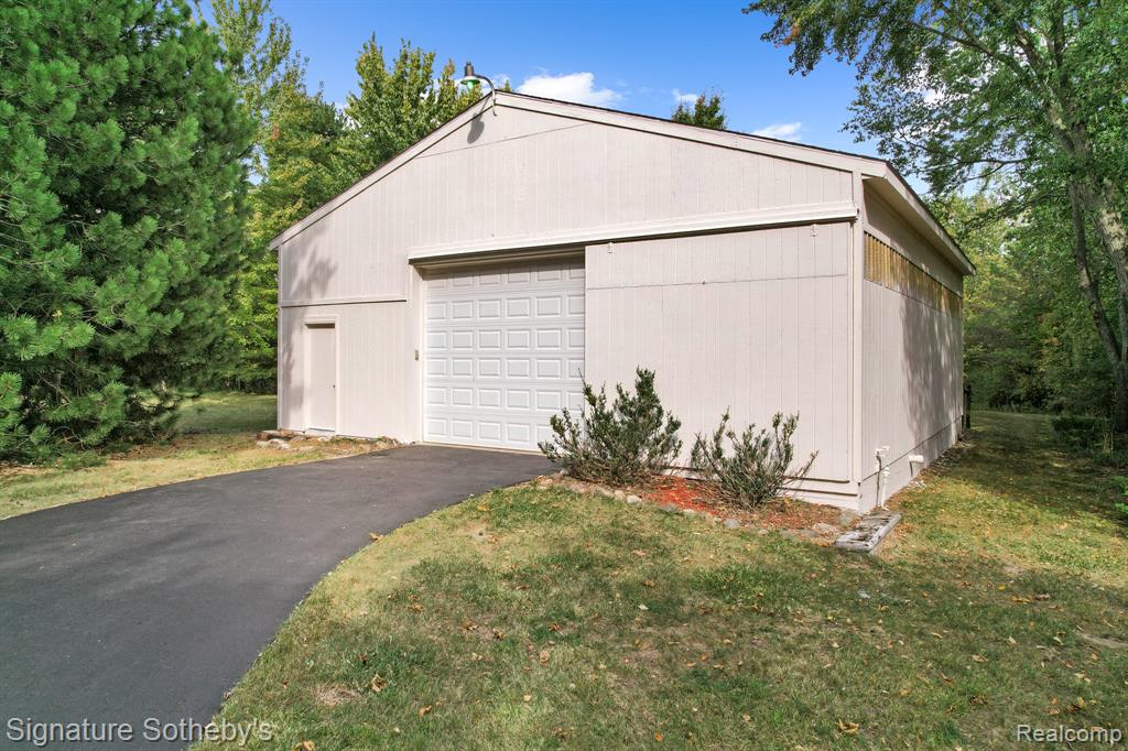 840 Eager Road, Howell, MI 48843 — Photo 64