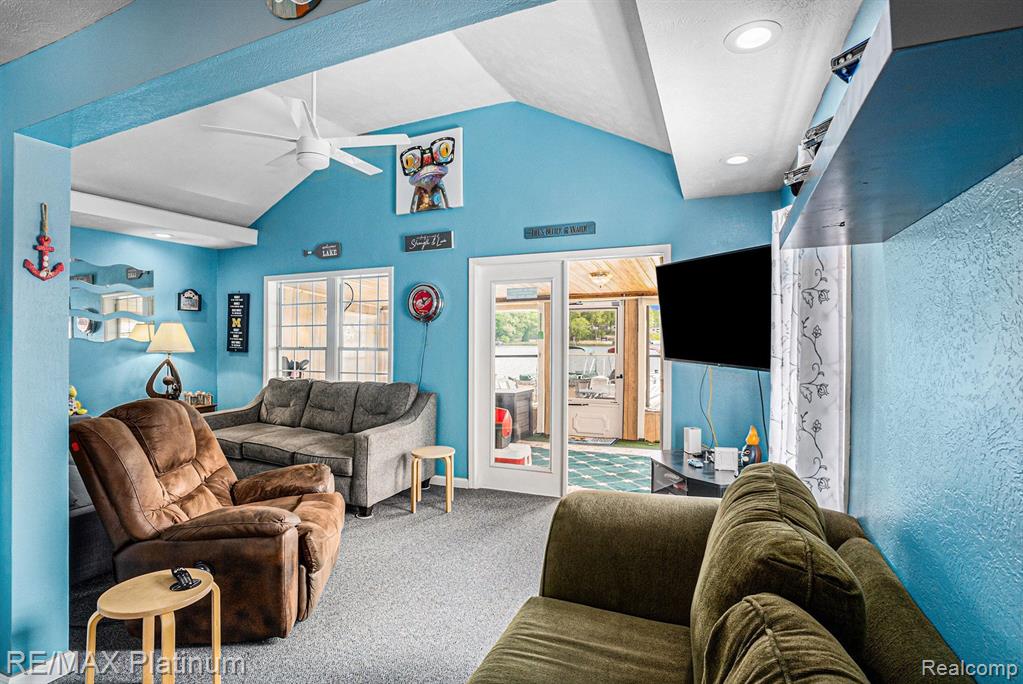 821 SUNRISE PARK Street E, Howell, MI 48843 — Photo 7