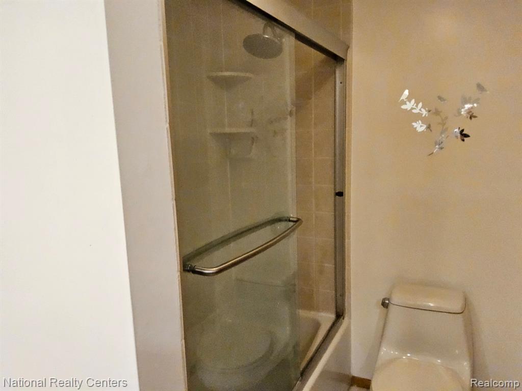 8676 Community Blvd Boulevard, Warren, MI 48093 — Photo 19