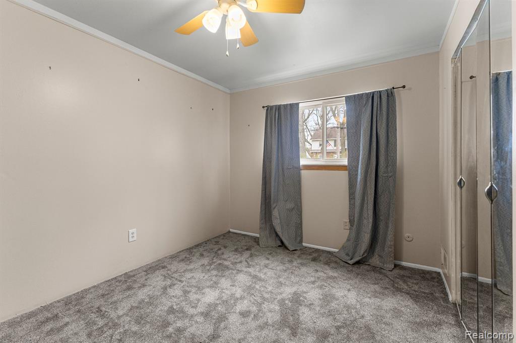 4928 RAYMOND Avenue, Dearborn Heights, MI 48125 — Photo 18