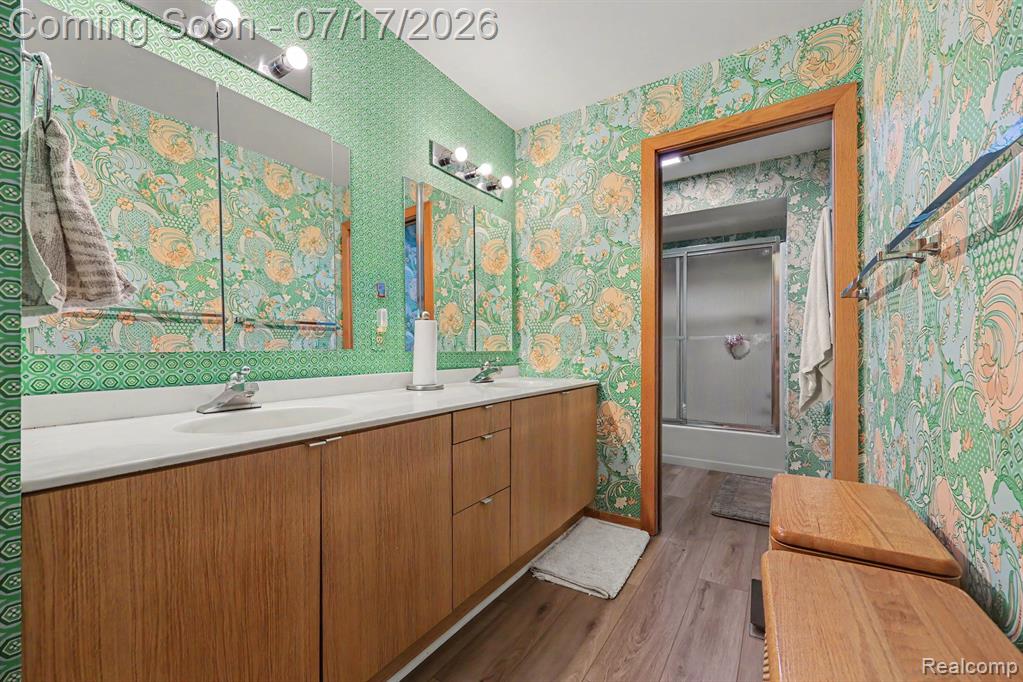 5685 Paint Valley Drive, Rochester, MI 48306 — Photo 21