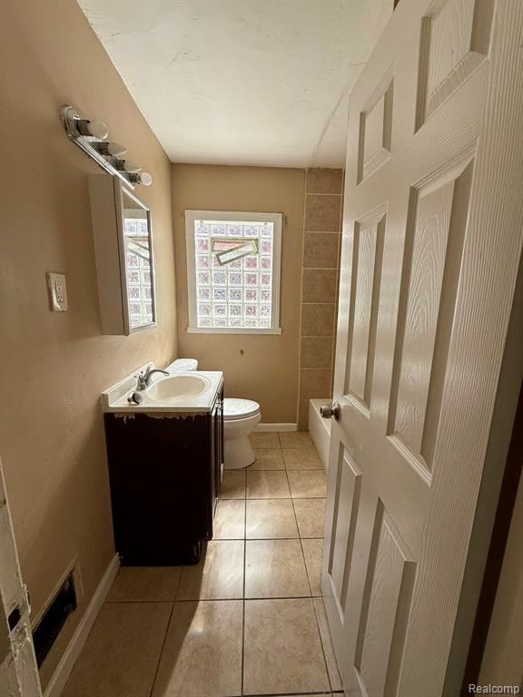 11528 WAYBURN Street - Photo 2