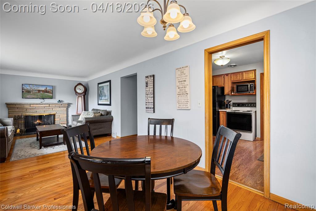 1544 Dorthen Avenue, Grosse Pointe Woods, MI 48236 — Photo 15