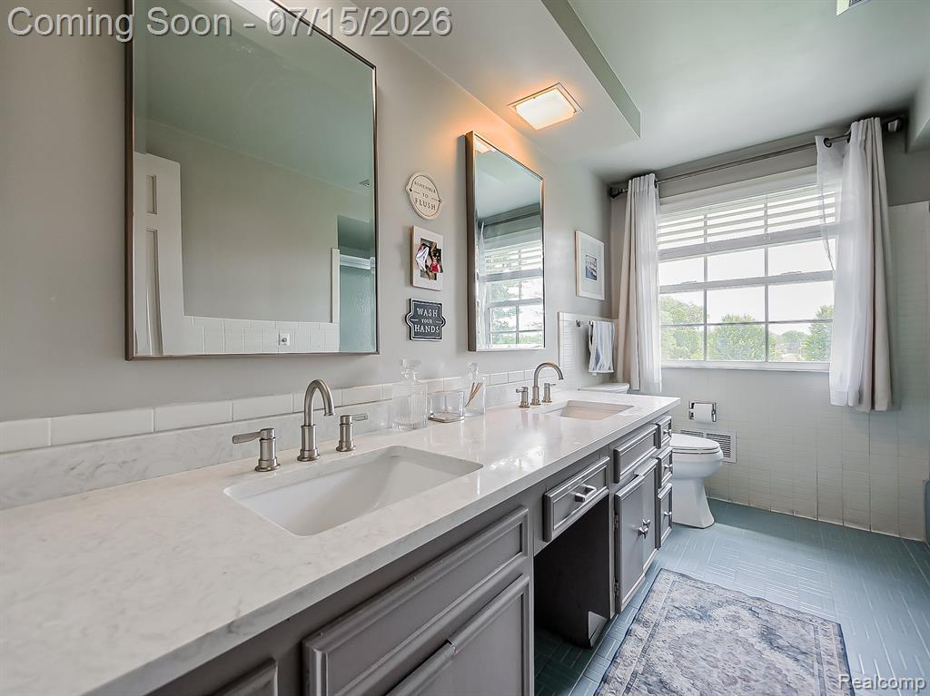 6730 Meadowlake Road, Bloomfield Hills, MI 48301 — Photo 30