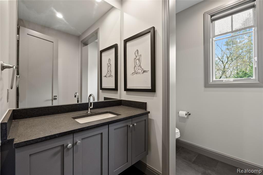 3824 Poppleton Court, Troy, MI 48084 — Photo 20