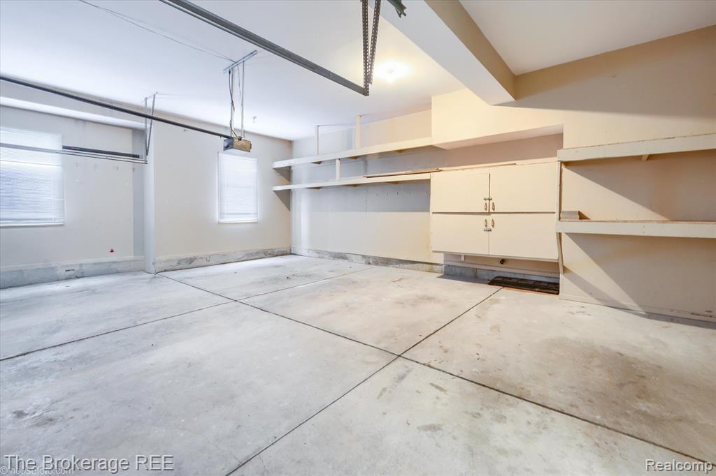 5475 Woodfield Parkway, Grand Blanc, MI 48439 — Photo 95