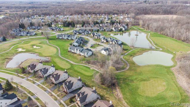 6421 CLUB Court W, Grand Blanc, MI 48439 — Photo 21