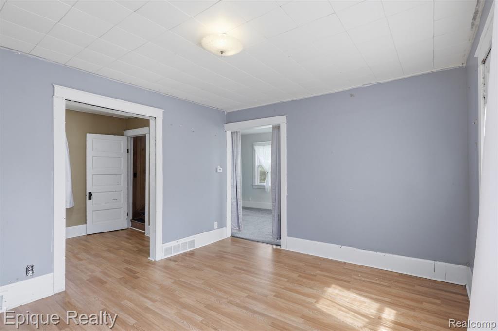920 Farr Avenue, Owosso, MI 48867 — Photo 8