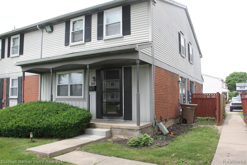 101 Beechwoode Lane, Pontiac, MI 48340