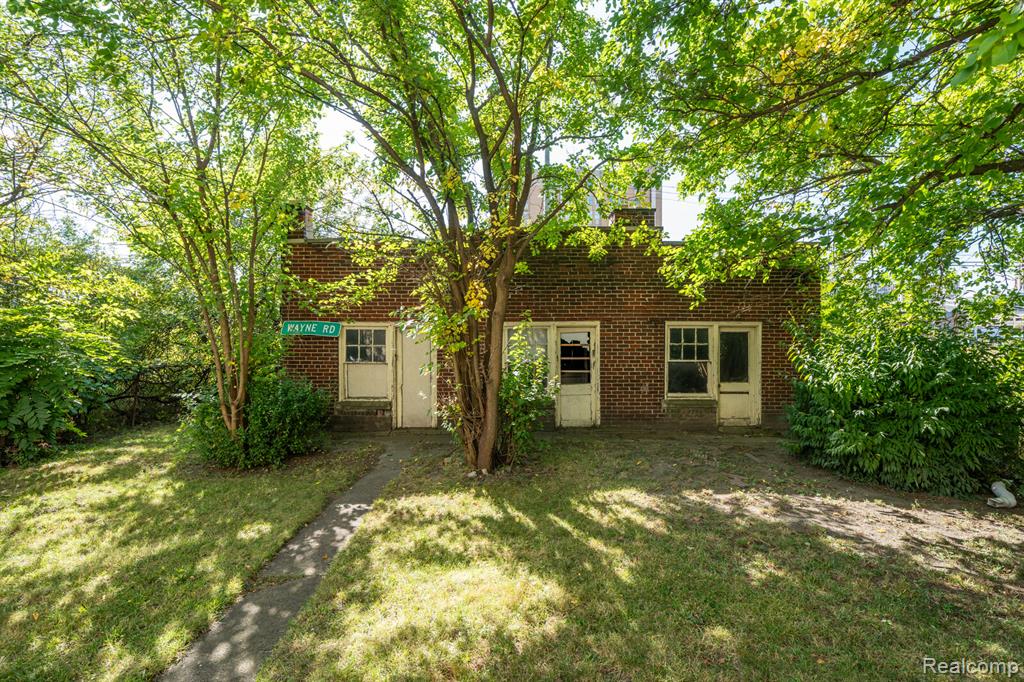 100 Chandler Street, Detroit, MI 48202 — Photo 32