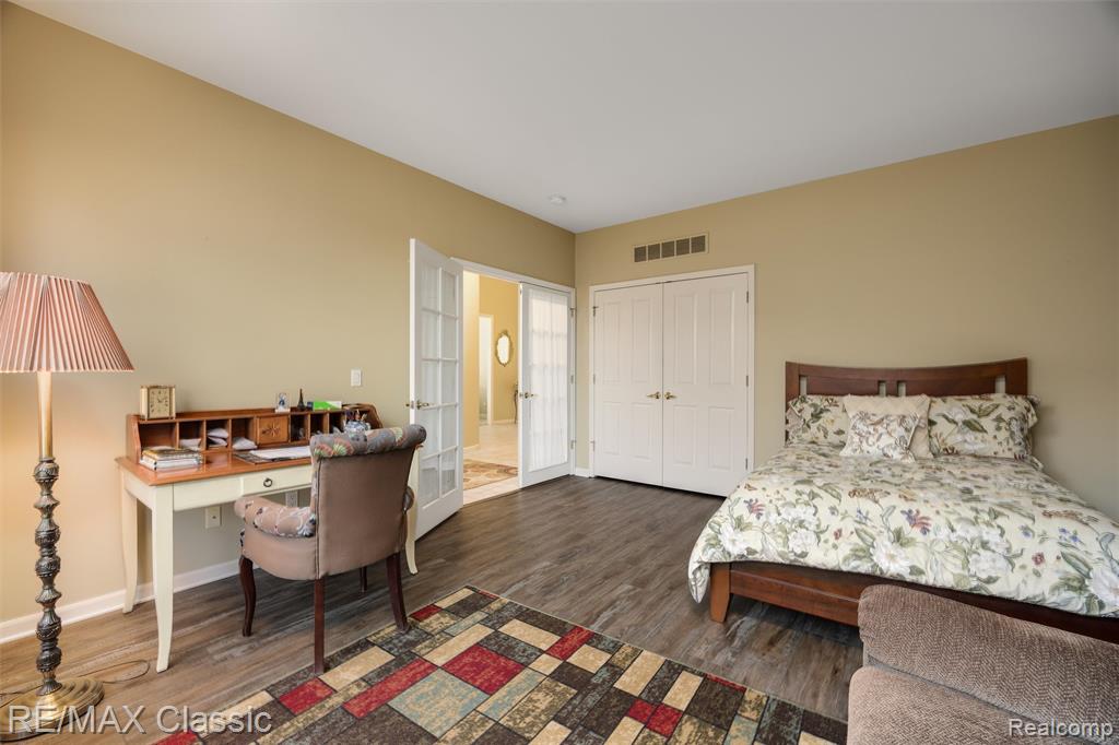 16934 Lochmoor Circle W, Northville, MI 48168 — Photo 23