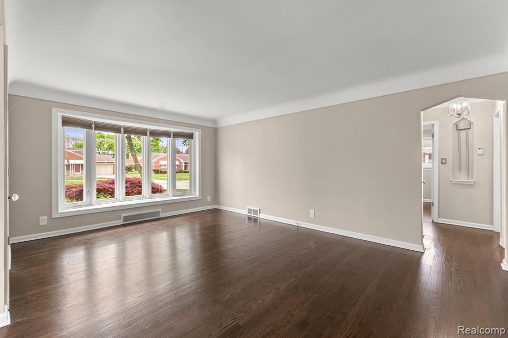 9280 REECK Road, Allen Park, MI 48101 — Photo 9