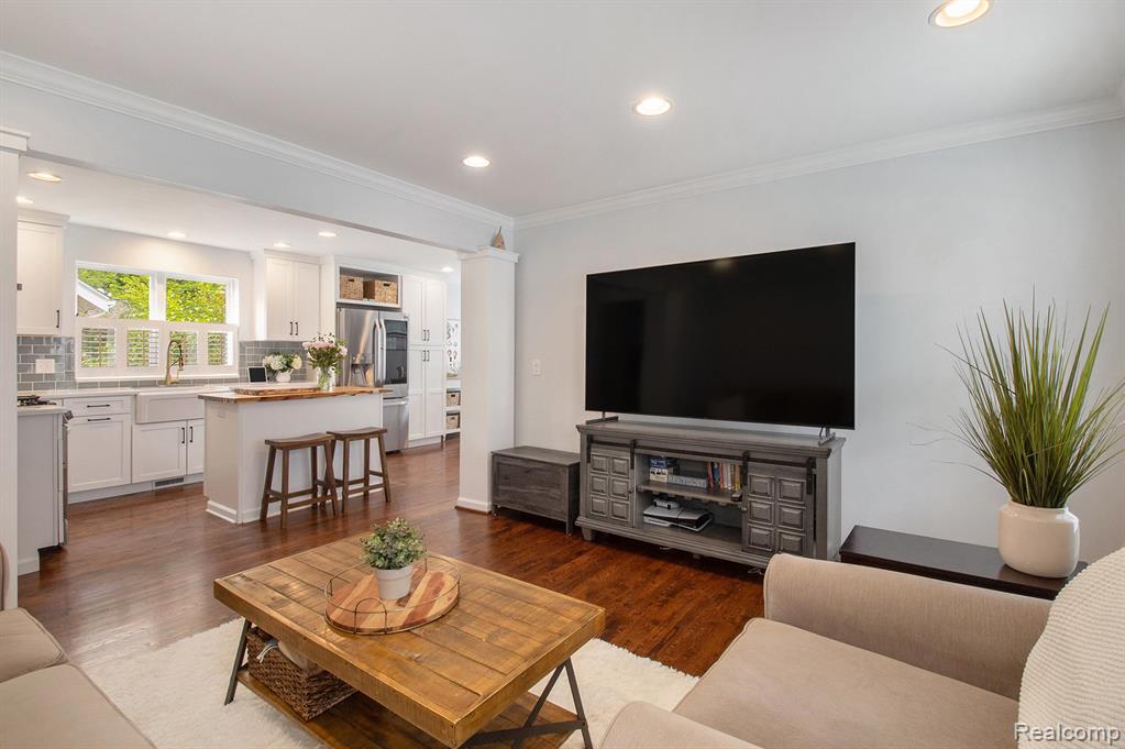 606 Hilldale Drive, Royal Oak, MI 48067 — Photo 10