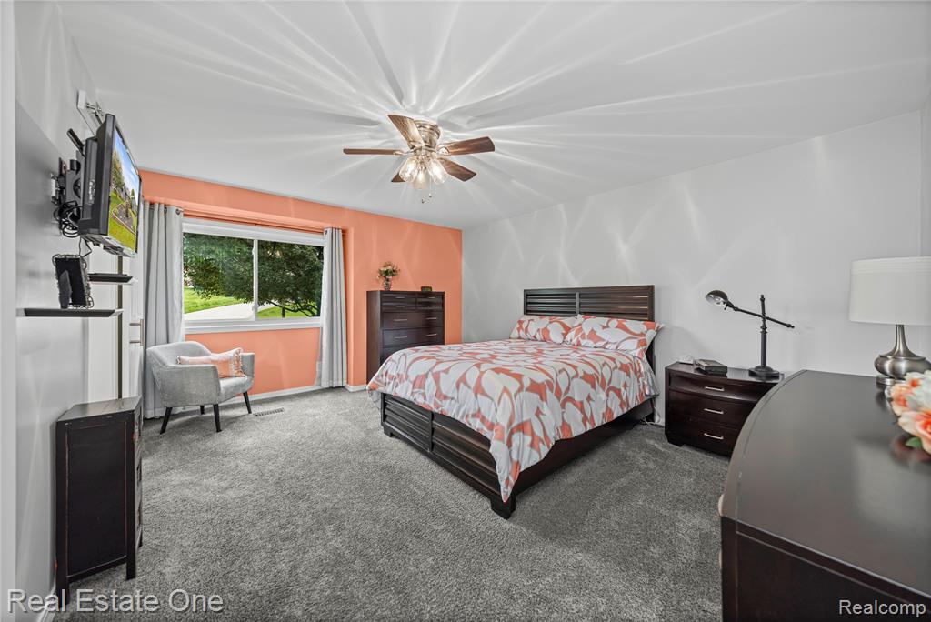 8736 El Dorado Drive, White Lake, MI — Photo 18