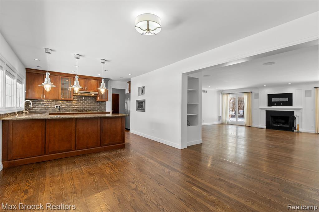 565 WESTBOURNE Drive, Bloomfield Hills, MI 48301 — Photo 7