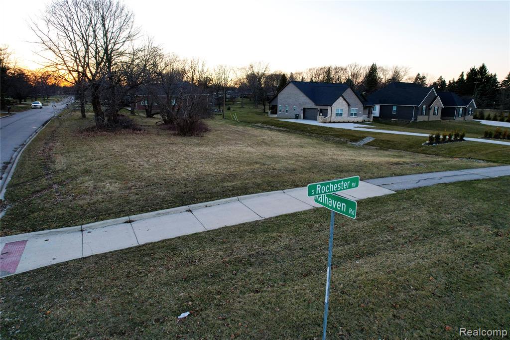 D Rochester Rd, Rochester Hills, MI 48307 — Photo 5