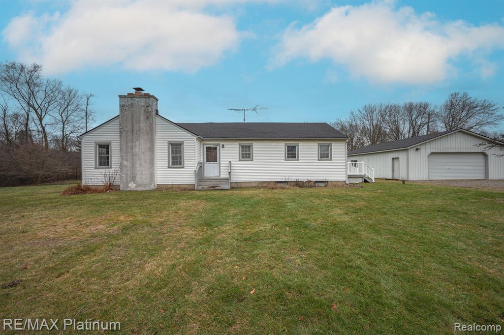 850 W MAPLE Road, Milford, MI 48381 — Photo 4