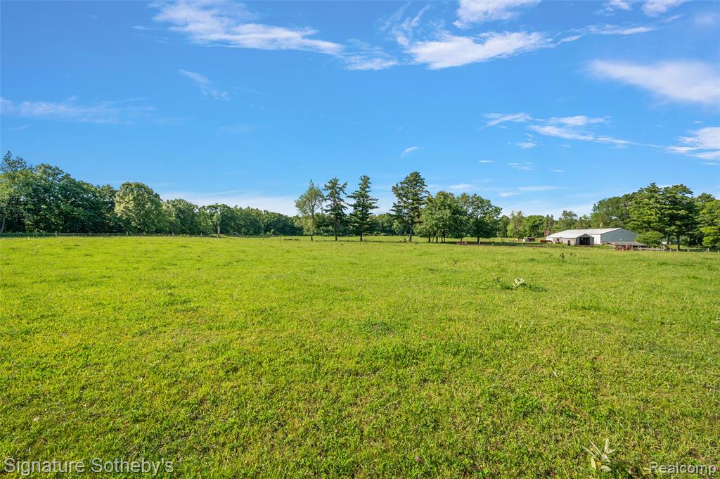 3915 McGinnis Road, Holly, MI 48442 — Photo 17