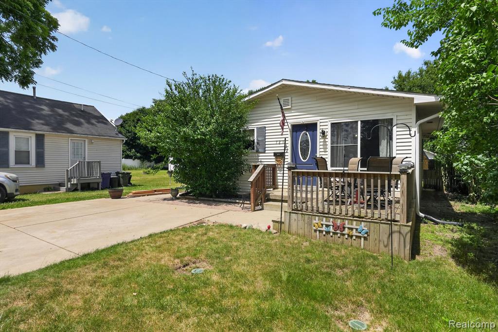 721 Jerome Avenue, Owosso, MI 48867 — Photo 3