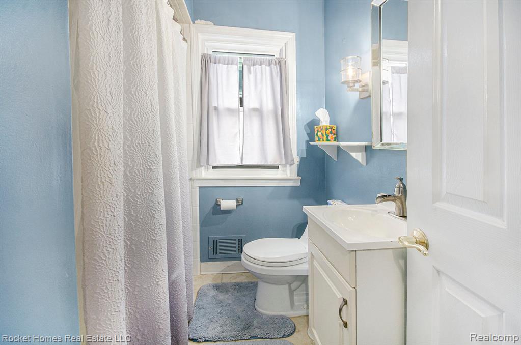 5640 N KARLE Street, Westland, MI — Photo 17