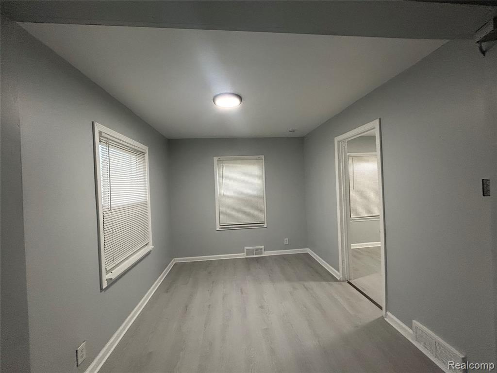 3693 Somerset Avenue, Detroit, MI, 48224