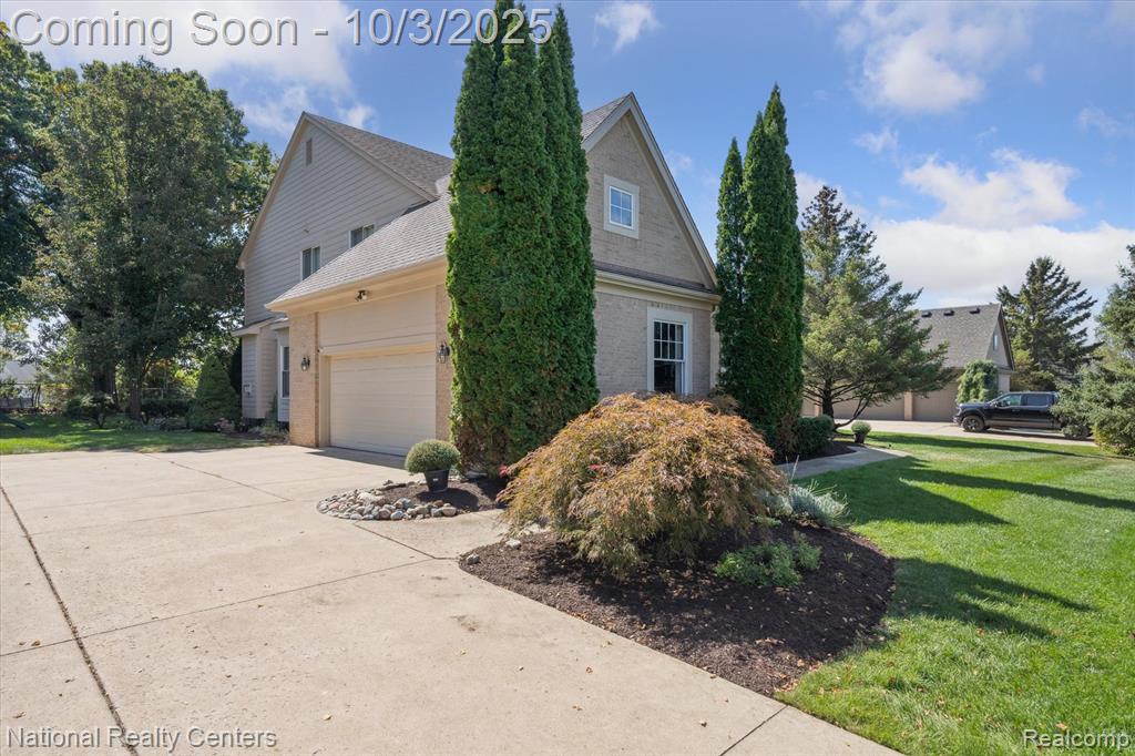 489 Gleneagles, Highland, MI — Photo 46