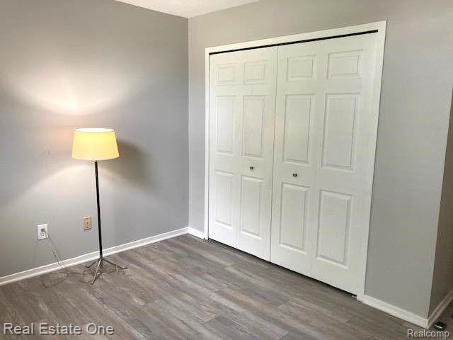 2054 MAPLEHURST Drive, 46, Commerce Twp, MI 48390 — Photo 17