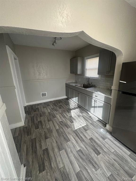 9330 STEEL Street, Detroit, MI 48228 — Photo 5