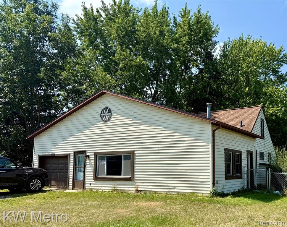 5982 S Mission Road, Mount Pleasant, MI 48858 — front exterior