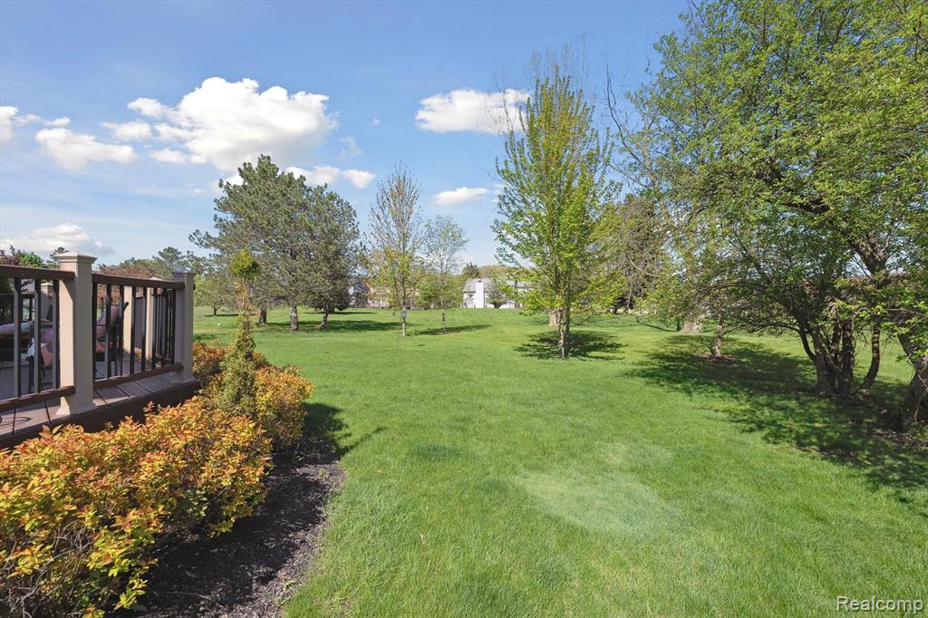 7039 Timberview Trail, West Bloomfield, MI — Photo 67